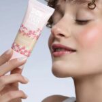 ⁦أظهري نضارة بشرتكِ مع كريم الأساس الملون⁩ - الصورة ⁦2⁩