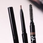 ⁦جولدن روز - قلم دقيق لتحديد الحواجب يدوم طويلاً⁩ - الصورة ⁦4⁩