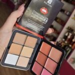 ⁦باليت كونسيلر وبلشر  ١٢ لون من ماركة روز بيري⁩ - الصورة ⁦3⁩